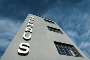Bauhaus Sideview