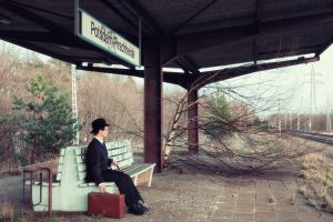 Waiting on a Dead Track